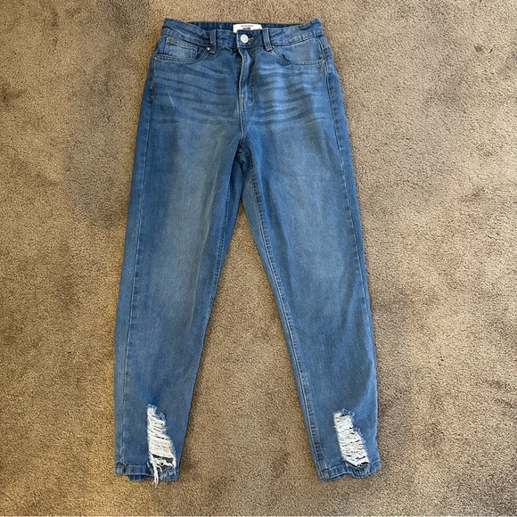refuge Denim - Refuge Distressed Ripped Ankle Mom Jeans